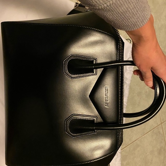 Givenchy medium Antigona patent leather brand new - Picture 10 of 10